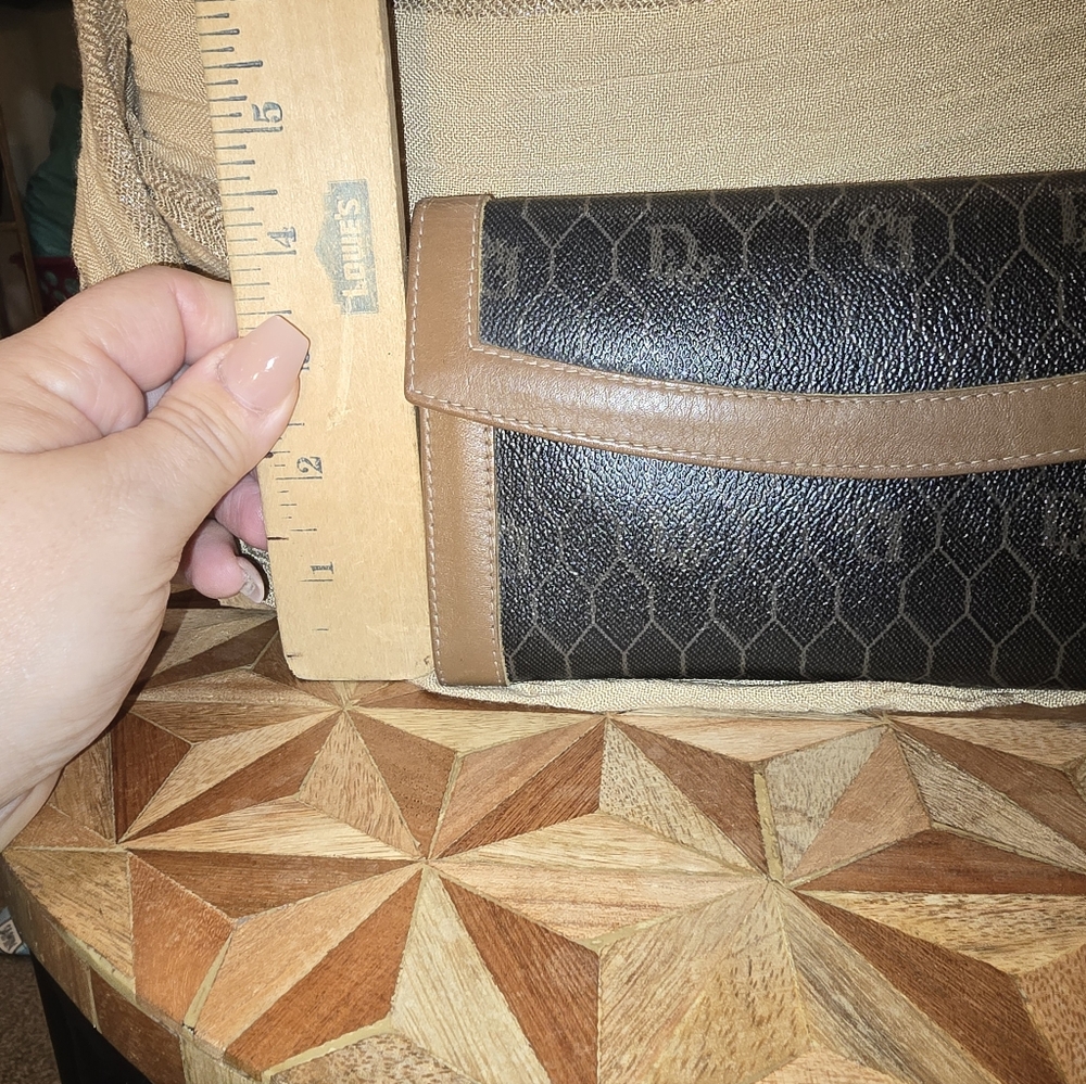 Christian Dior Elegant Black and Tan Designer Wallet/Clutch - Picture 10 of 11